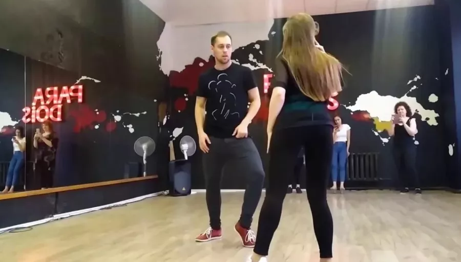 Студия танца SENSE в Казани: Танцы, Зал, Хореография, Растяжка, Школа,