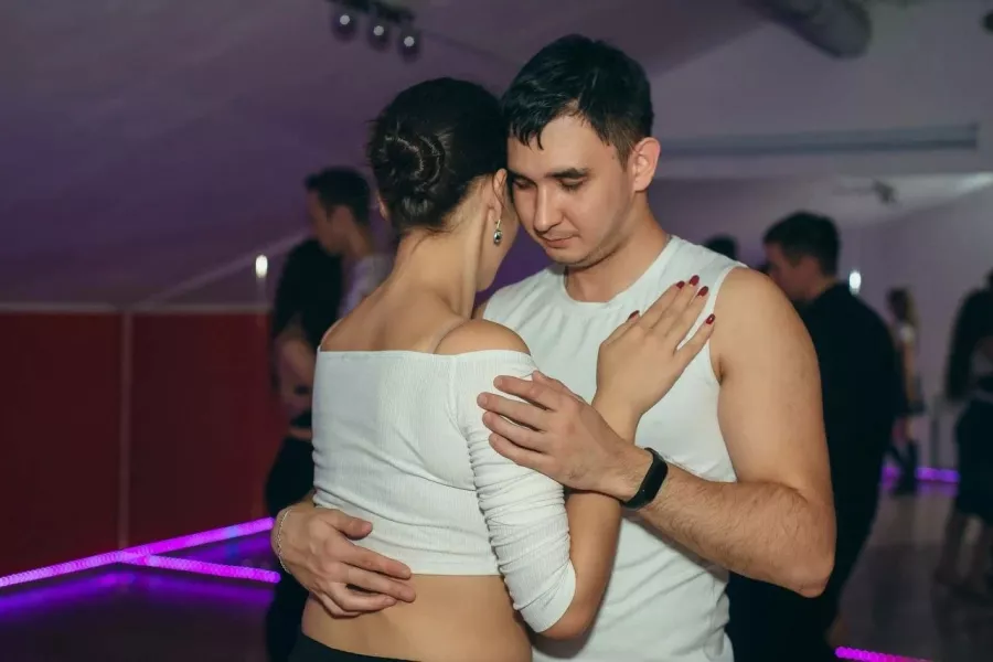 Студия танца SENSE в Казани: Танцы, Зал, Хореография, Растяжка, Школа,