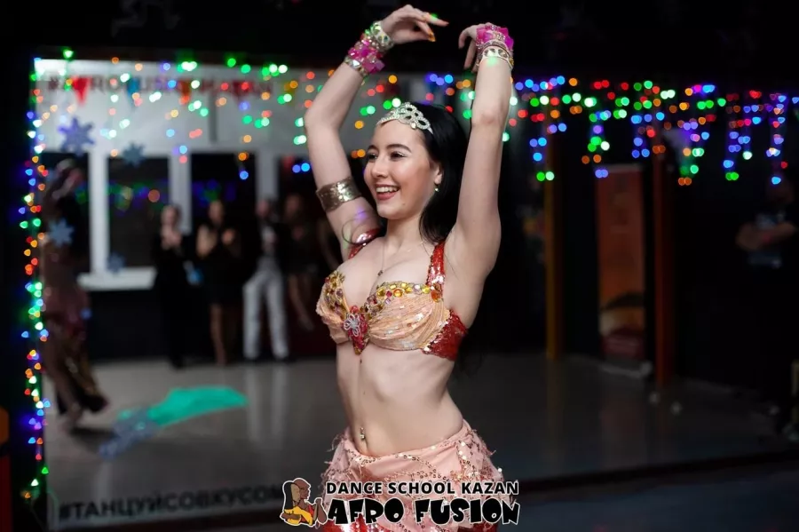 Школа танцев Afro Fusion в Казани: Танцы, Зал, Хореография, Школа танцев, Бачата, Растяжка,
