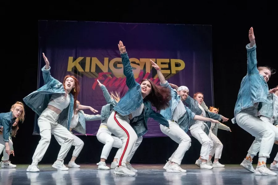 Студия танцев Kingstep в Казани: Танцы, Зал, Хореография, Школа танцев, Дети, Растяжка,
