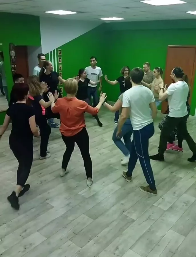Школа танцев Yansa в Казани: Танцы, Зал, Хореография, Школа танцев, Растяжка,