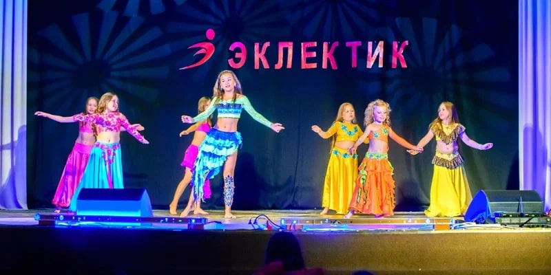 Семейный клуб Эклектик студио в Казани: Танцы, Зал, Хореография, Школа танцев, Растяжка,