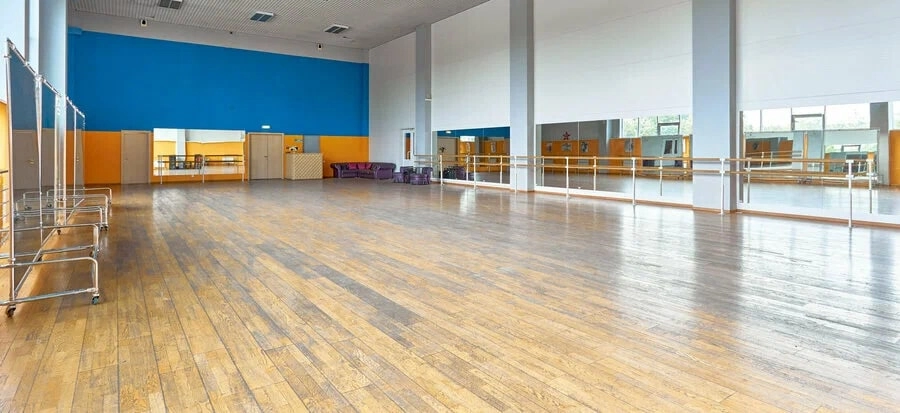 Школа танцев Бригантина — Dance Stars в Казани: Танцы, Зал, Хореография, Школа танцев, Танцор, Растяжка,