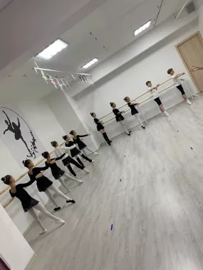 Школа балета "L'étoile de la danse"