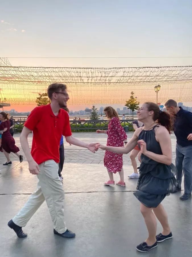 Студия танца Dance Kitchen в Казани: Танцы, Зал, Хореография, Школа танцев, Парные танцы, Растяжка,