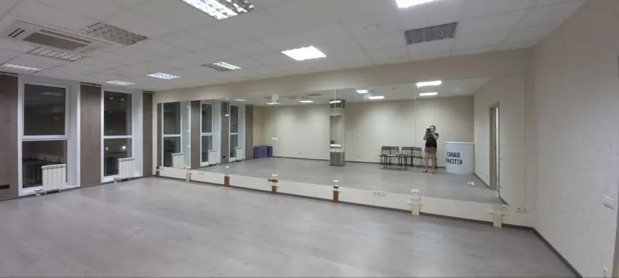 Студия танца Dance Kitchen в Казани: Танцы, Зал, Хореография, Школа танцев, Парные танцы, Растяжка,