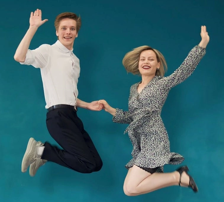 Студия танца Dance Kitchen в Казани: Танцы, Зал, Хореография, Школа танцев, Парные танцы, Растяжка,