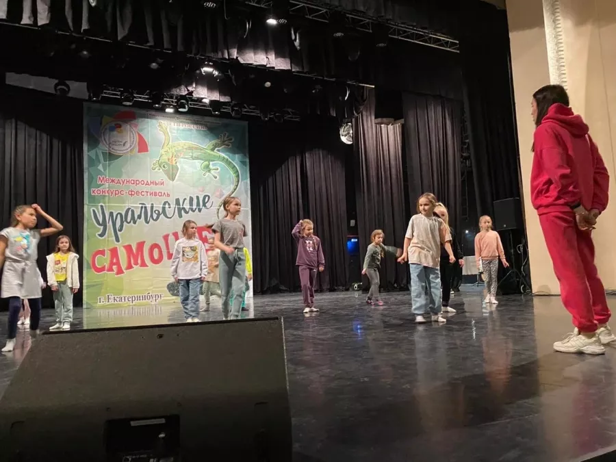 Танцевальная студия M & dance в Ижевске: Спорт, Танцы, Зал, Хореография, Растяжка, Детям, Школа,