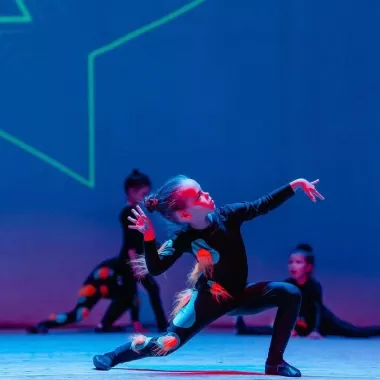 "Танцевальная студия M & dance"