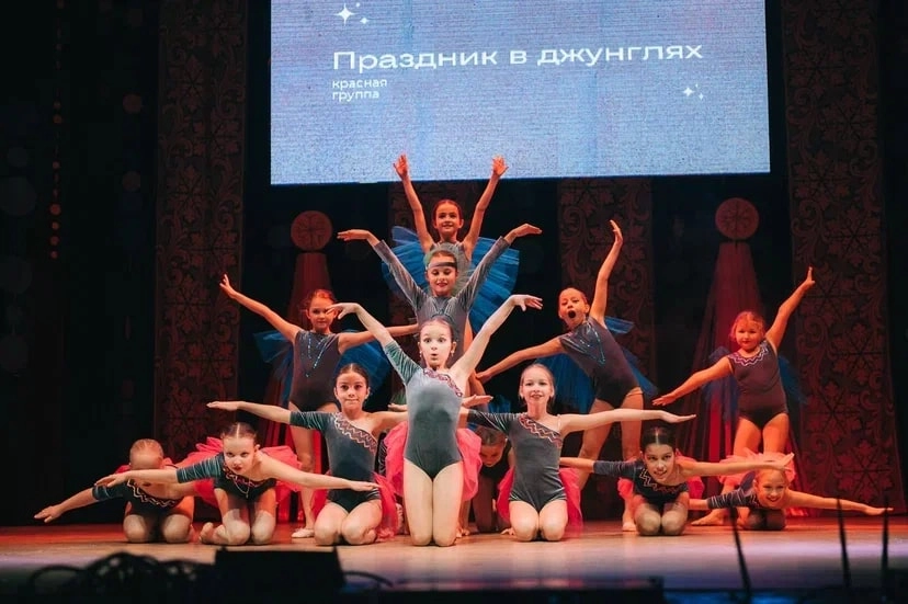 Танцевальная студия M & dance в Ижевске: Спорт, Танцы, Зал, Хореография, Растяжка, Детям, Школа,