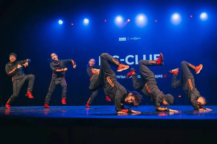 Школа танцев для детей MC-Club в Ижевске: Танцы, Зал, Хореография, Школа танцев, Дети, Растяжка,