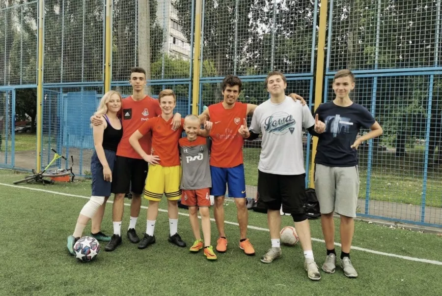 Футбольный клуб Young в Москве: Футбольный мяч , Футбольный клуб , Футбол , Тренировки , Тренер , Команда ,