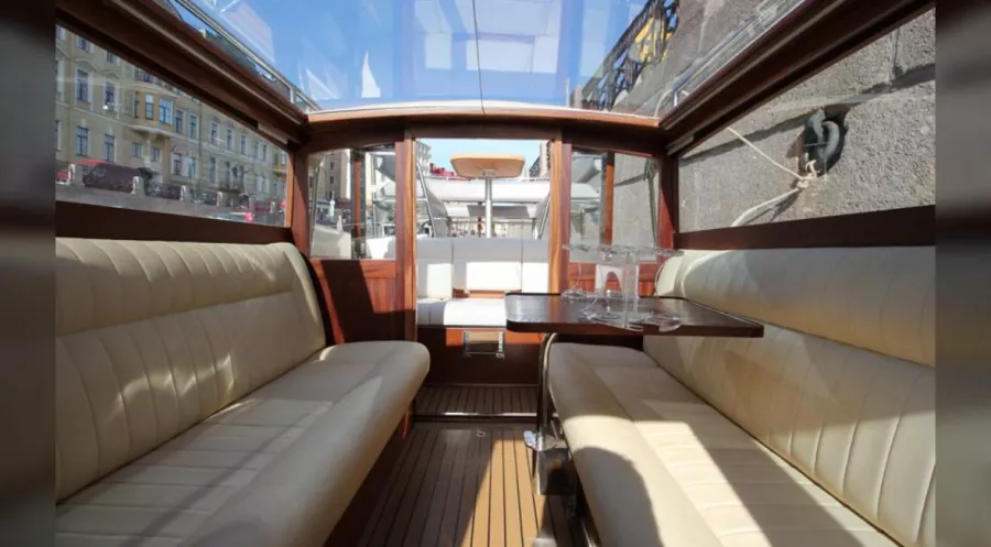 Компании по аренде яхты и катера Smart Yacht в Санкт-Петербурге: Аренда, Свидание, Для влюбленных, Свадьба,