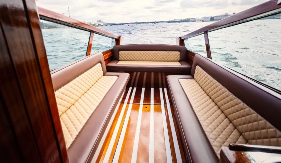 Компании по аренде яхты и катера Smart Yacht в Санкт-Петербурге: Аренда, Свидание, Для влюбленных, Свадьба,