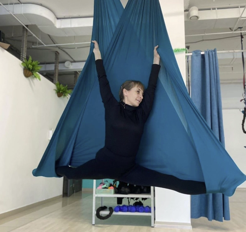 Студия аэрофитнеса Skyfit Studio в Новороссийске: Танцевальные программы, TRX тренировки, Йога для детей, Хатха, Йога, Фитнес для беременных, Стретчинг,