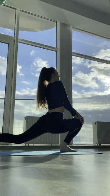 Центр йоги Sea & Sky Yoga Studio в Новороссийске: Центр йоги, Фитнес , Развиваться, Стретчинг, Студия фитнеса, Групповые занятия, Хатха,
