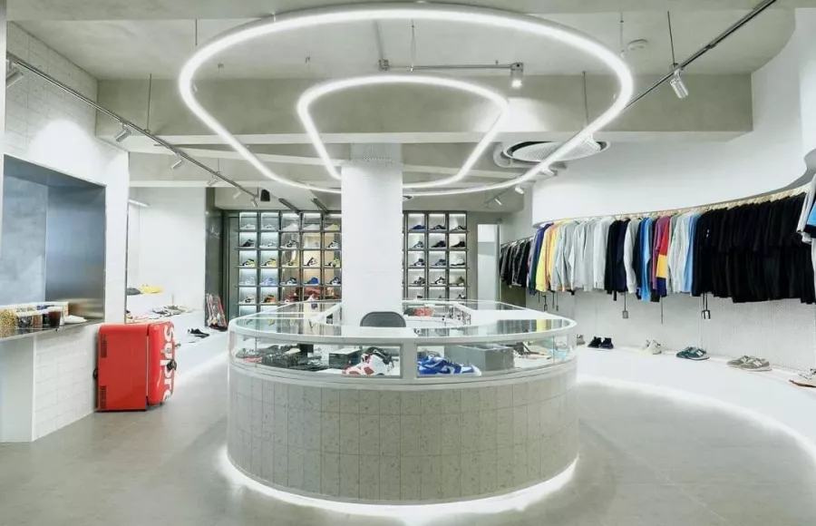 Кафе Eesome в Манила: Кафе , Бутик, Магазин одежды, Кофе, Cafe, Boutique , Clothes shop, Coffee,