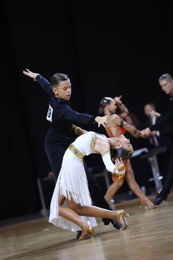 Школа танцев Динамо в Ижевске: Спорт, Танцы, Зал, Хореография, Растяжка, Школа,