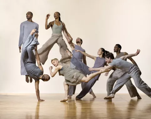 Школа танцев "Kinder Dance"