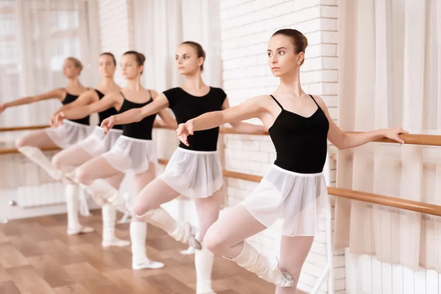 Студия балета и растяжки Levita в Майкопе: Танцы, Зал, Хореография, Балет, Растяжка, Школа,