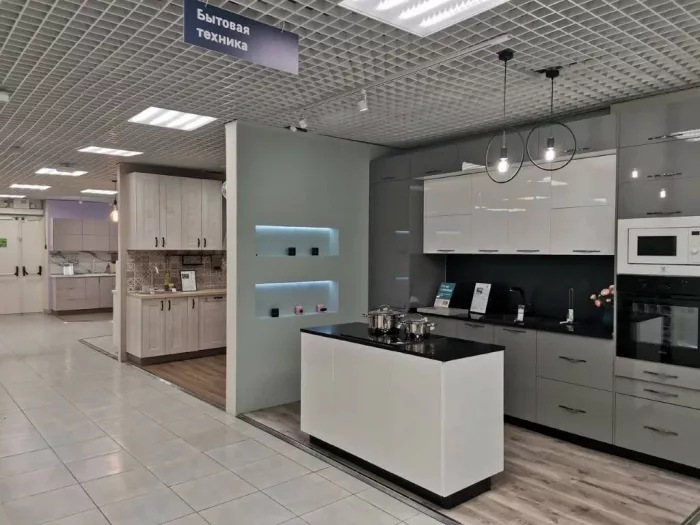 Строительный магазин "Леруа Мерлен"