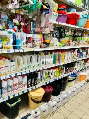 Строительный магазин "Строитель" на проспекте Славы
