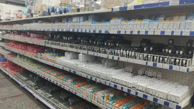 Строительный магазин "Строитель" на Новосмоленской 