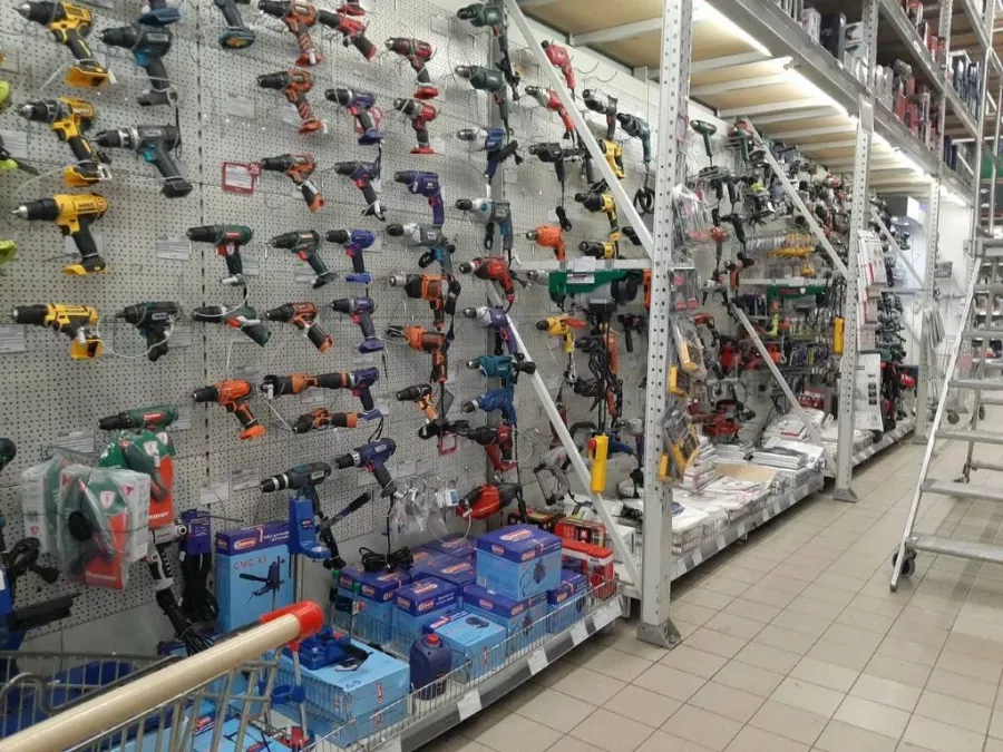 Строительный магазин Максидом на Дунайском проспекте в Санкт-Петербурге: Строителям надо, Ремонтные принадлежности, Инструменты, Ремонт, Ритейл, Интерьер,