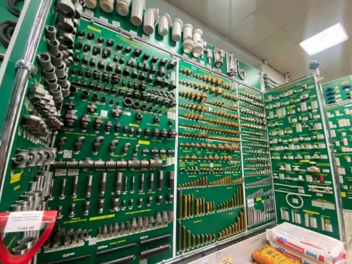 Строительный магазин "Метизы"