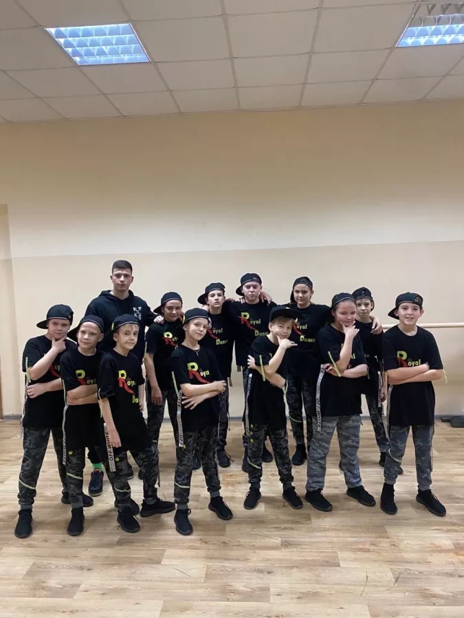 Центр современных танцев в Майкопе: Танцы, Зал, Хореография, Растяжка, Школа,