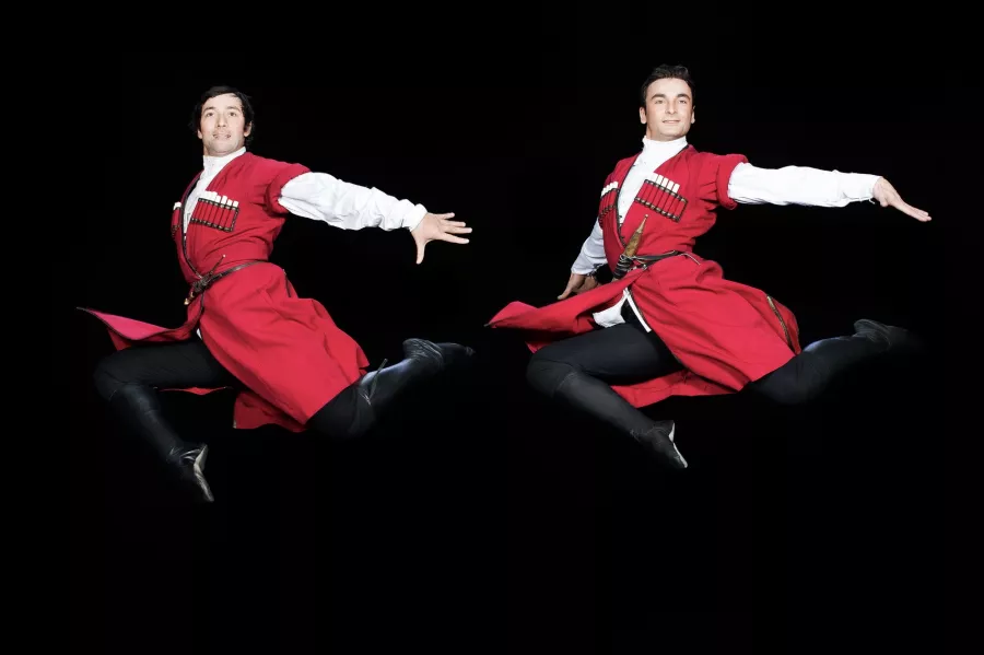 Школа танцев Танцы Кавказа в Майкопе: Танцы, Зал, Хореография, Растяжка, Школа,