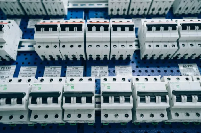 Строительный магазин "Вираж"