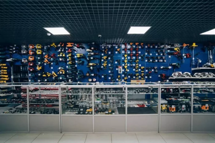 Строительный магазин "Вираж"