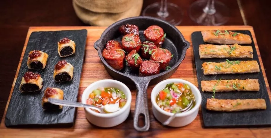 Ресторан The Argentine Experience в Буэнос-Айрес (Аргентина): Еда, Вино, Ресторан, Стейки,