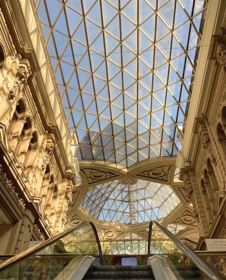Торговый центр Galerías Pacífico в Буэнос-Айрес (Аргентина): Hotel, Galleria , Memorial, Торговый центр , Галерея , Отель, Памятник, Shopping mall,