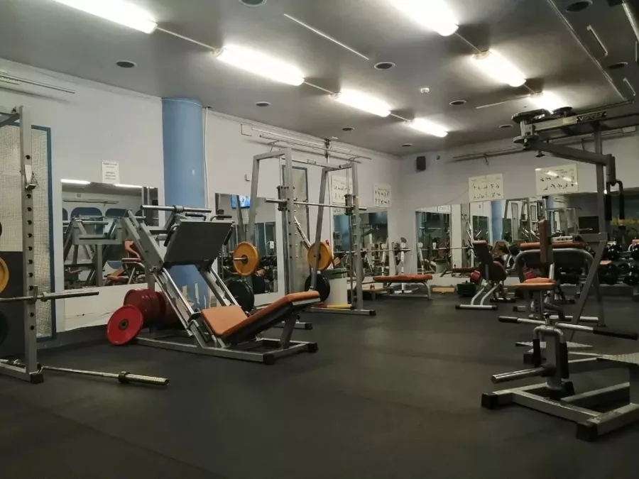 Фитнес-клуб Boston в Чите: Тренажерный Зал 🤸♀️, Тренировка, Спортзал, Фитнес, Занятие Спортом, Кроссфит, Следить за здоровьем, Персональный тренер,