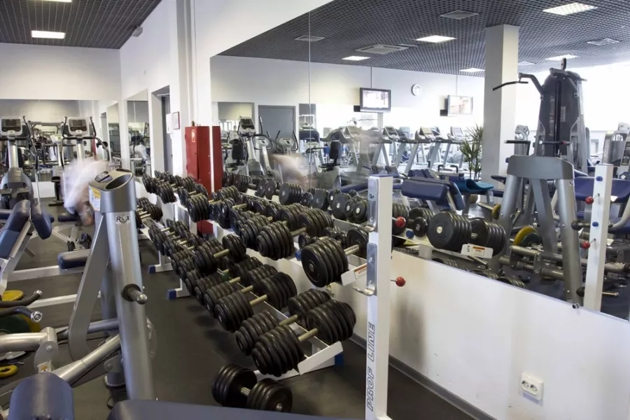 Спортивный клуб Crossfit в Магадане: Тренажерный Зал 🤸♀️, Тренировка, Спортзал, Фитнес, Занятие Спортом, Кроссфит, Следить за здоровьем, Персональный тренер,