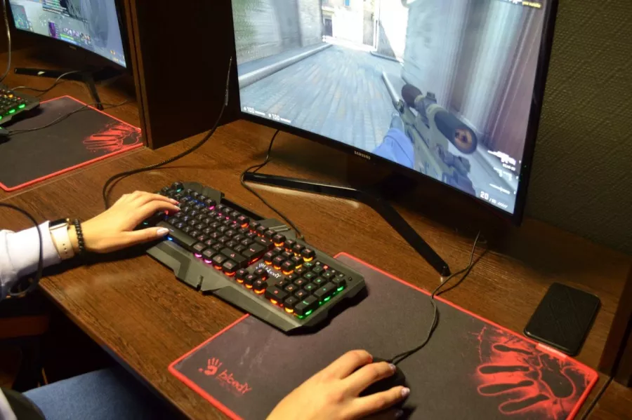 Игровой клуб Cyber Mgdn в Магадане: Киберспорт, Компьютерный клуб, VR, Игры,