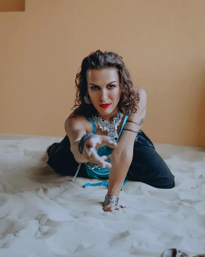 Школа танцев Tribal Fusion в Владивостоке: Танцы, Зал, Хореография, Школа танцев, Восточные танцы, Растяжка,