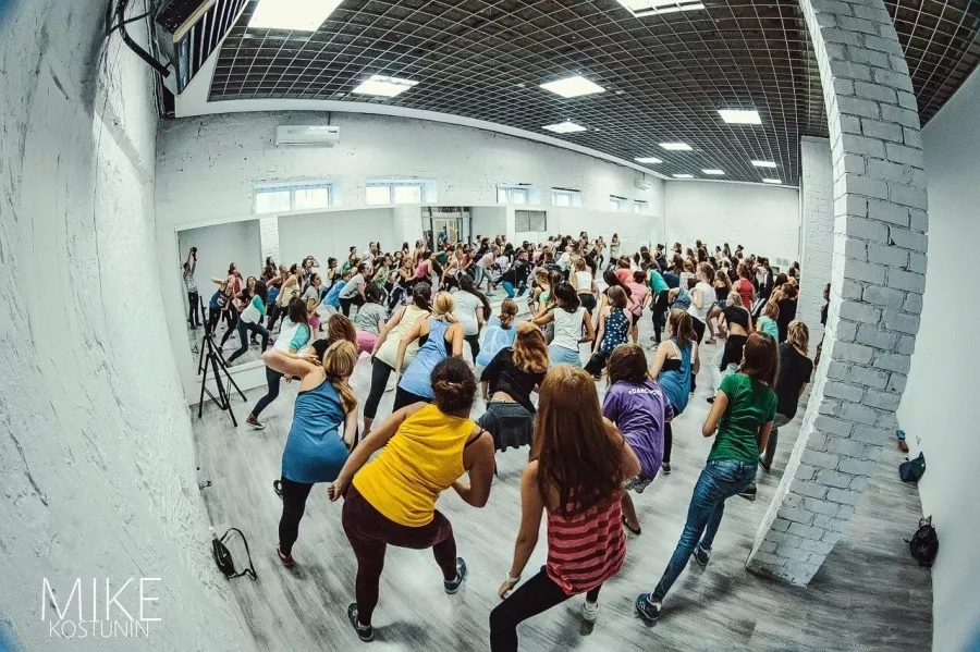 Школа танцев Dance-cool в Нижнем Новгороде: Танцы, Зал, Хореография, Школа танцев, Дети, Растяжка,