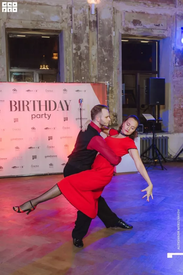 Школа танцев Galladance avantage в Нижнем Новгороде: Танцы, Зал, Хореография, Школа танцев, Парные танцы, Растяжка,