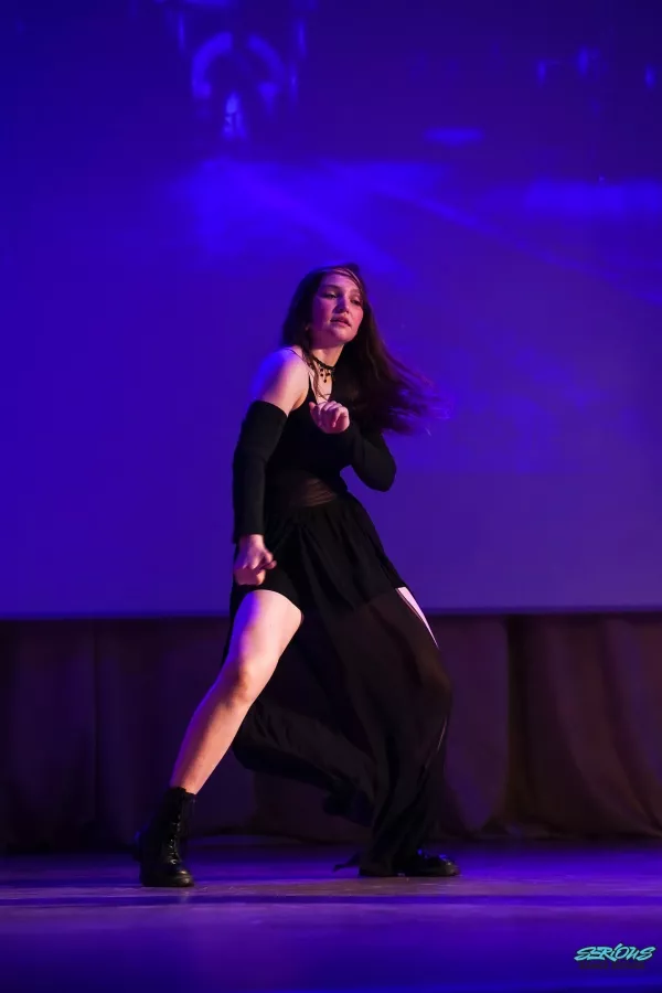 Школа танцев Serious в Нижнем Новгороде: Танцы, Зал, Хореография, Растяжка, Школа,