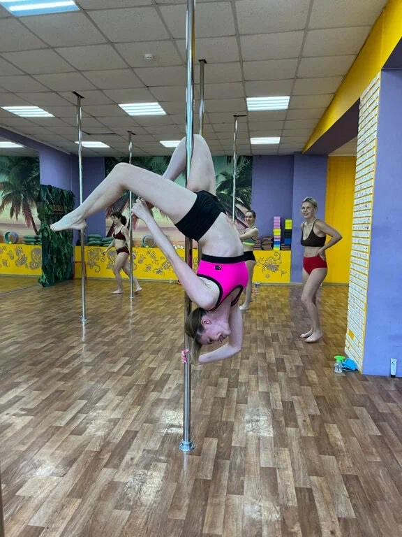Студия танца Palolem pole-dance studio в Нижнем Новгороде: Танцы, Зал, Хореография, Школа танцев, Pole-Dance, Растяжка,