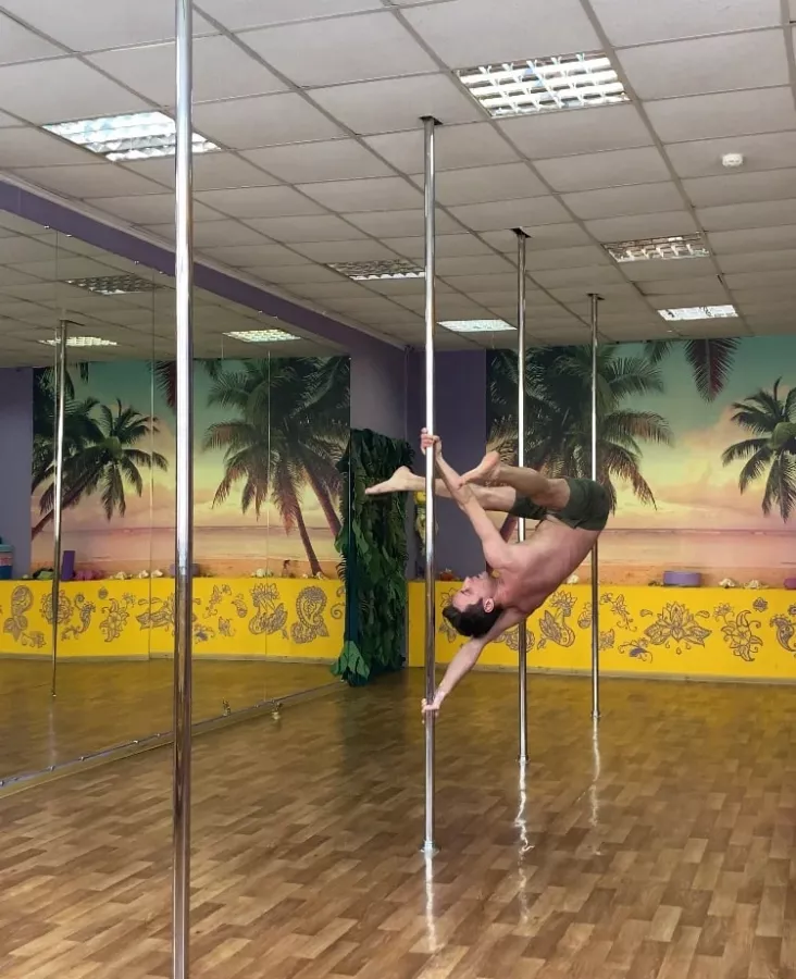 Студия танца Palolem pole-dance studio в Нижнем Новгороде: Танцы, Зал, Хореография, Школа танцев, Pole-Dance, Растяжка,
