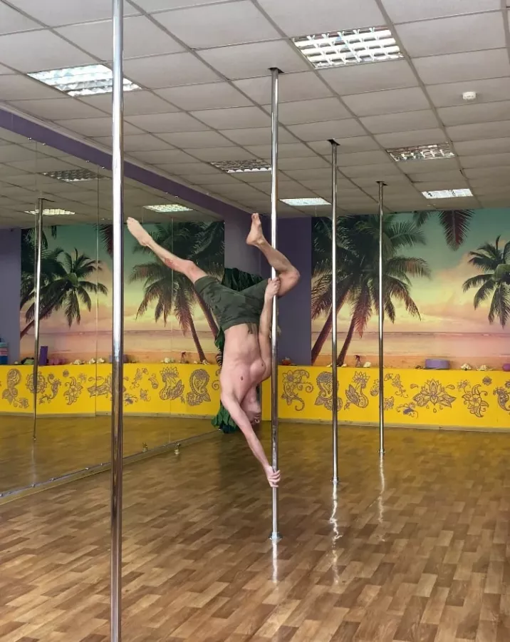 Студия танца Palolem pole-dance studio в Нижнем Новгороде: Танцы, Зал, Хореография, Школа танцев, Pole-Dance, Растяжка,