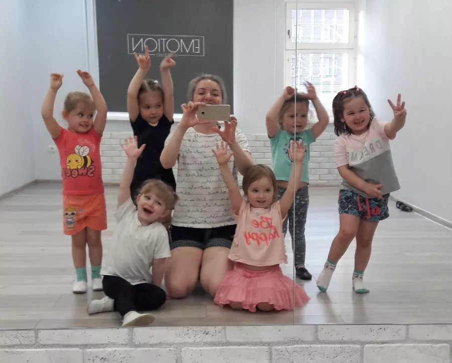 Школа танцев Dance 4U в Нижнем Новгороде: Танцы, Зал, Хореография, Школа танцев, Дети, Растяжка,