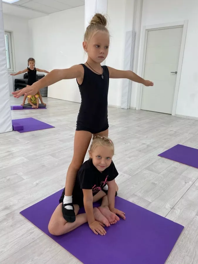 Студия Танца BE FLEX в Нижнем Новгороде: Танцы, Зал, Хореография, Школа танцев, Балет, Растяжка,