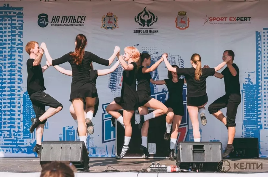 Школа спортивных ирландских танцев Келти в Нижнем Новгороде: Танцы, Зал, Хореография, Растяжка, Школа,