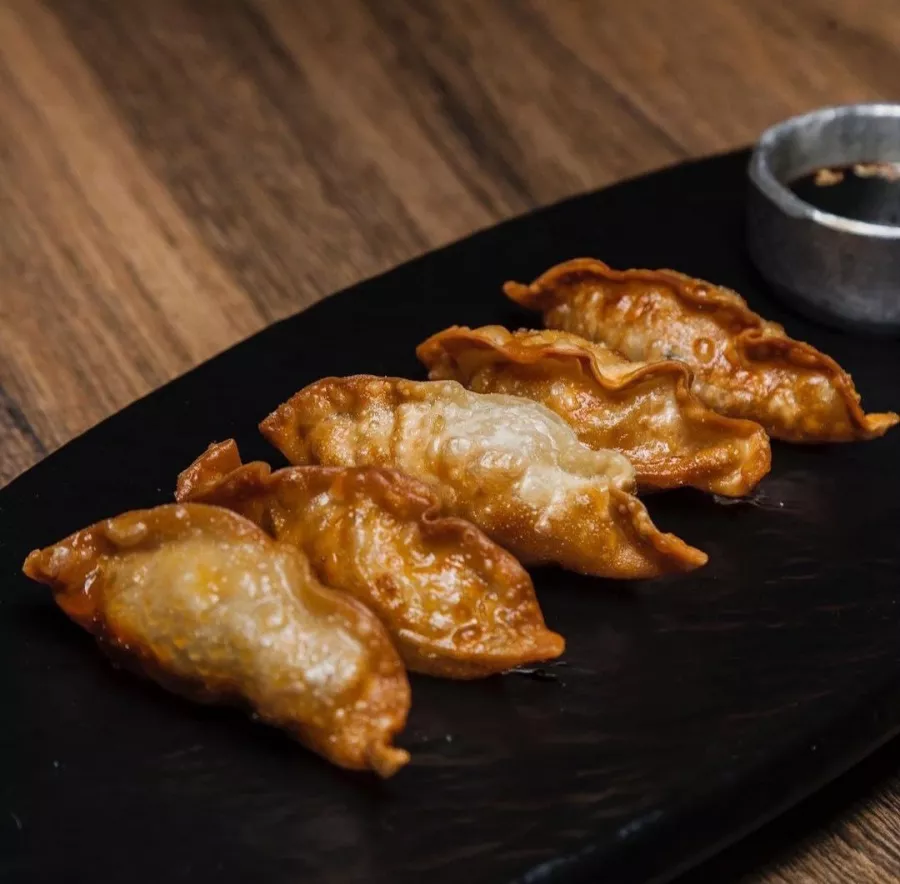 Ресторан KIKIRIKI в Буэнос-Айрес (Аргентина): Ресторан 😋, Вино, Корейская кухня, Бар, Restaurant , Wine, Bar, Korean food,