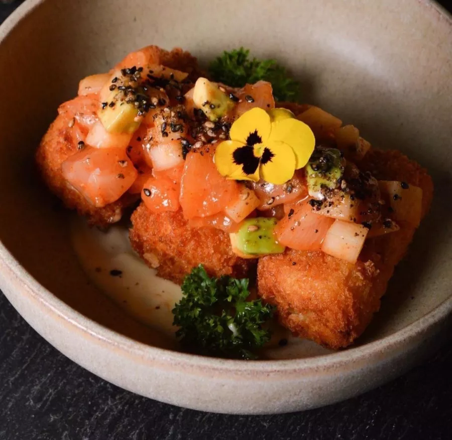 Суши-бар KANJI в Буэнос-Айрес (Аргентина): Еда, Суши, Бар, Японская кухня, Вино,